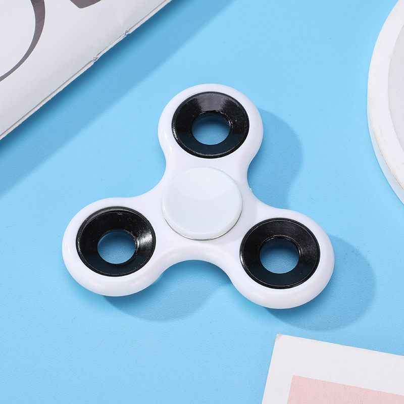 Alat Rilis Baru Adalah Mainan  - Fidget Spinner Bearing ulasan dan harga